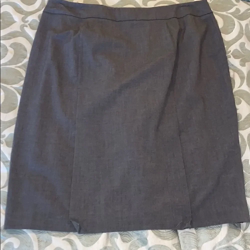 NY&C grey pencil skirt